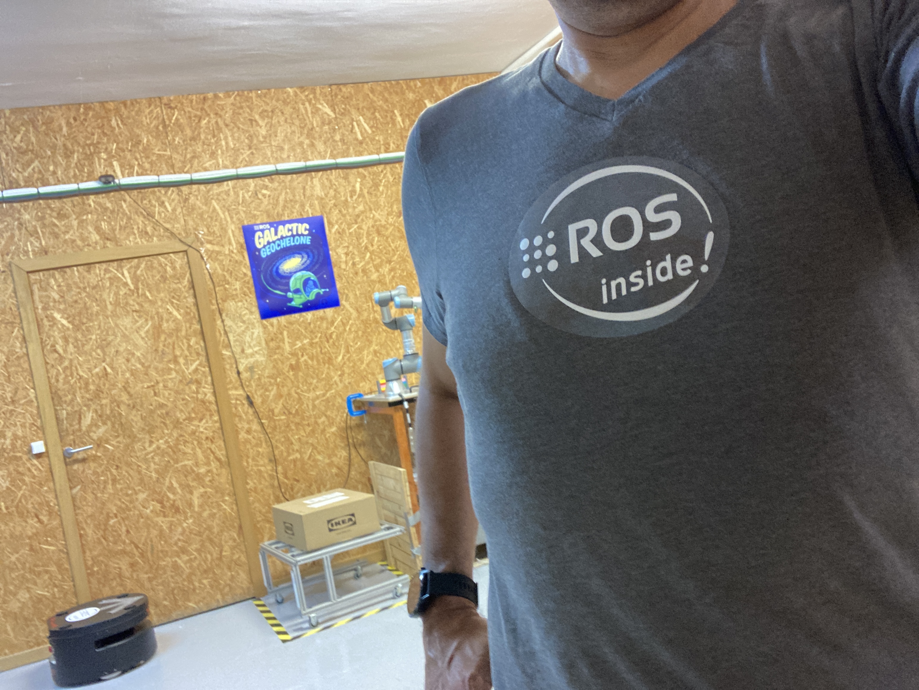 ros_inside_t_shirt